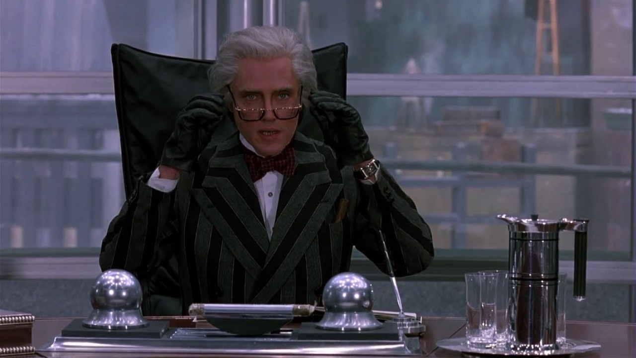 Christopher Walken em cena de Batman - O Retorno (1992)