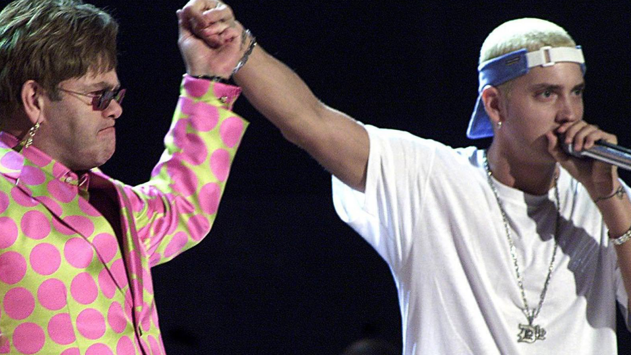 Elton John e Eminem em apresentação do Grammy 2001