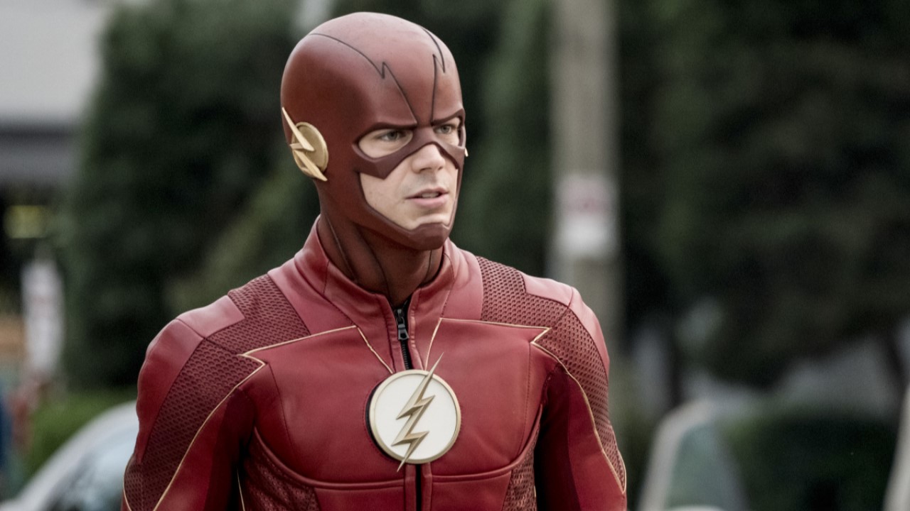 Grant Gustin em cena da série Flash
