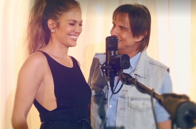 Jennifer Lopez e Roberto Carlos cantam juntos em Chegaste