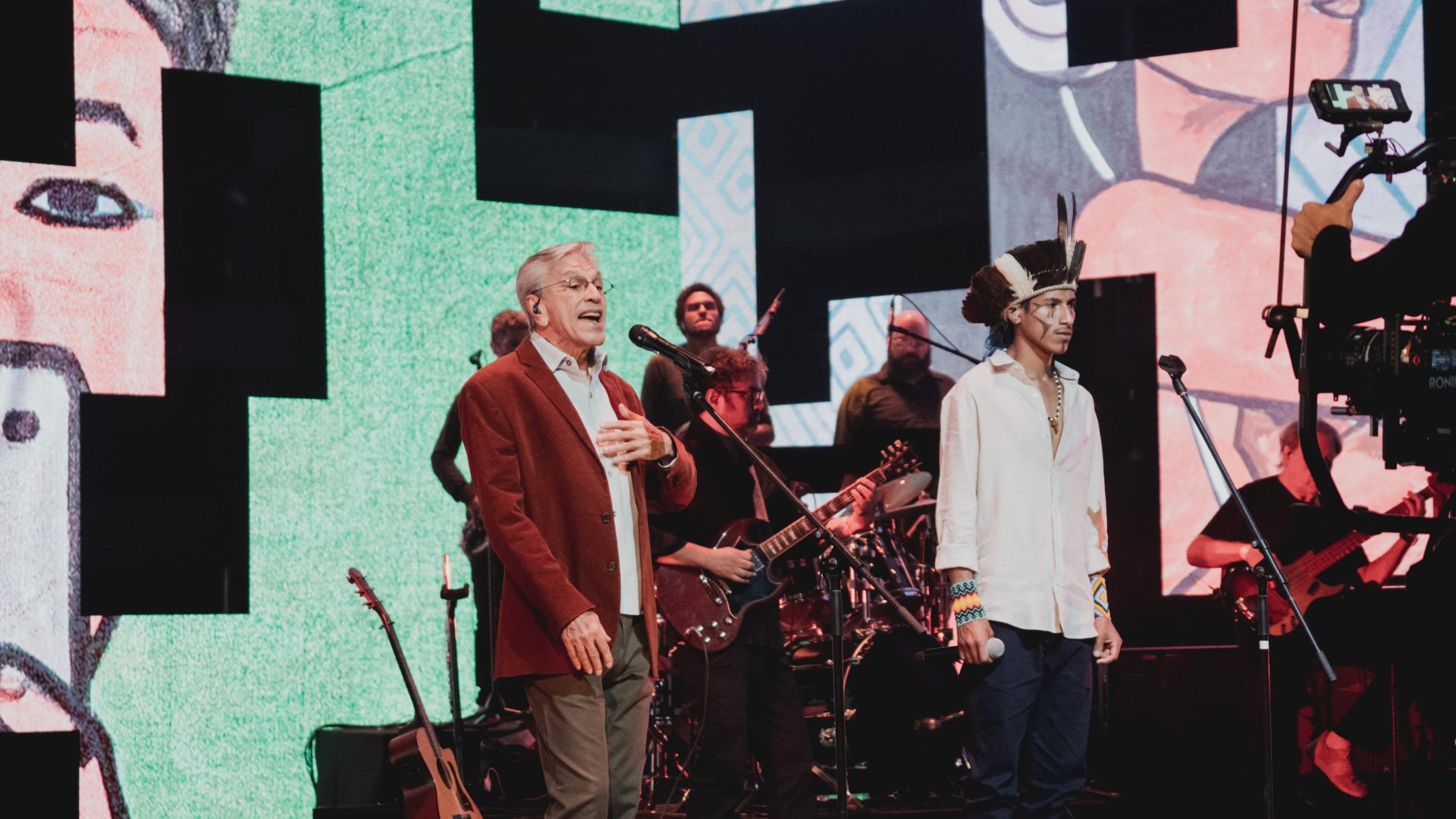 Caetano Veloso e Owerá cantam no especial 2022, da HBO Max