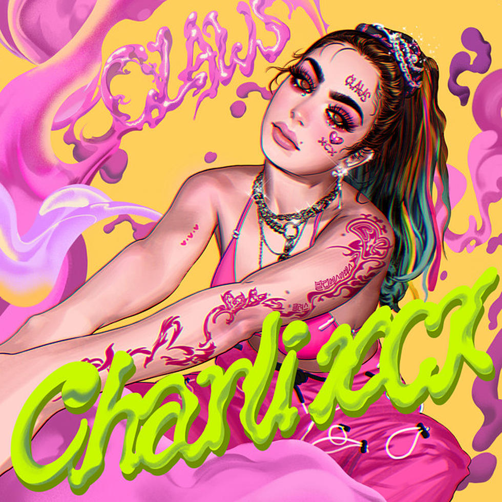 Charli XCX em poster de Claws