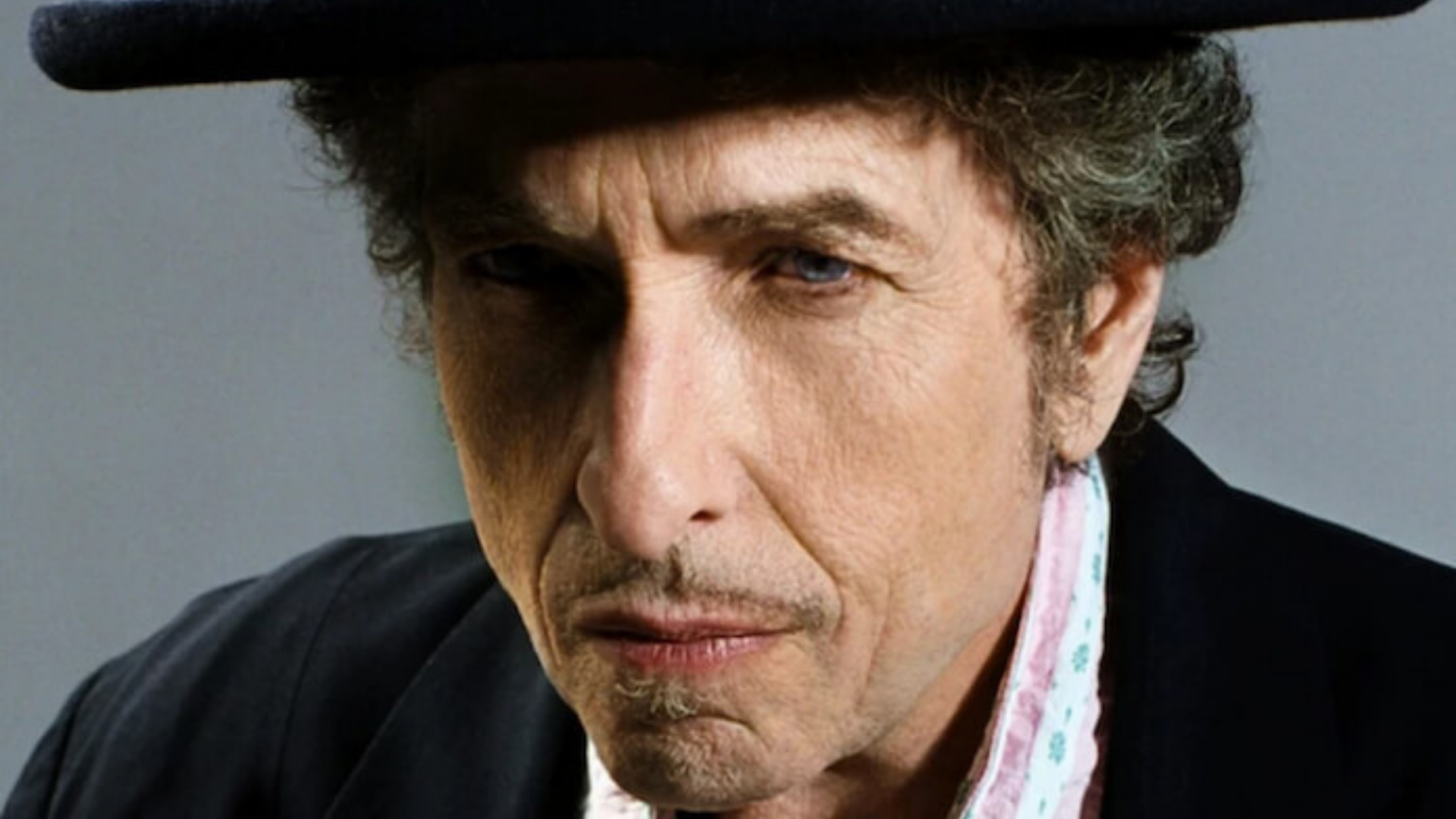 etras originais de Rolling Stone e Mr. Tambourine Man, de Bob Dylan, vão a leilão