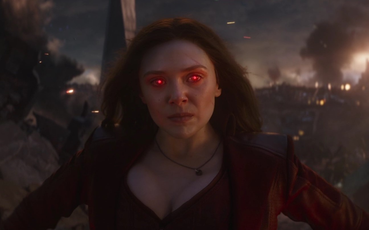 Elizabeth Olsen em cena de Vingadores: Ultimato