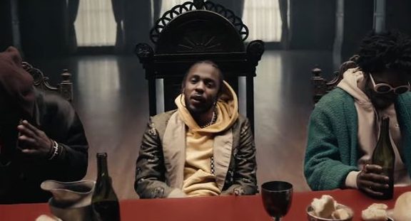 Kendrick Lamar em trecho de clipe de HUMBLE