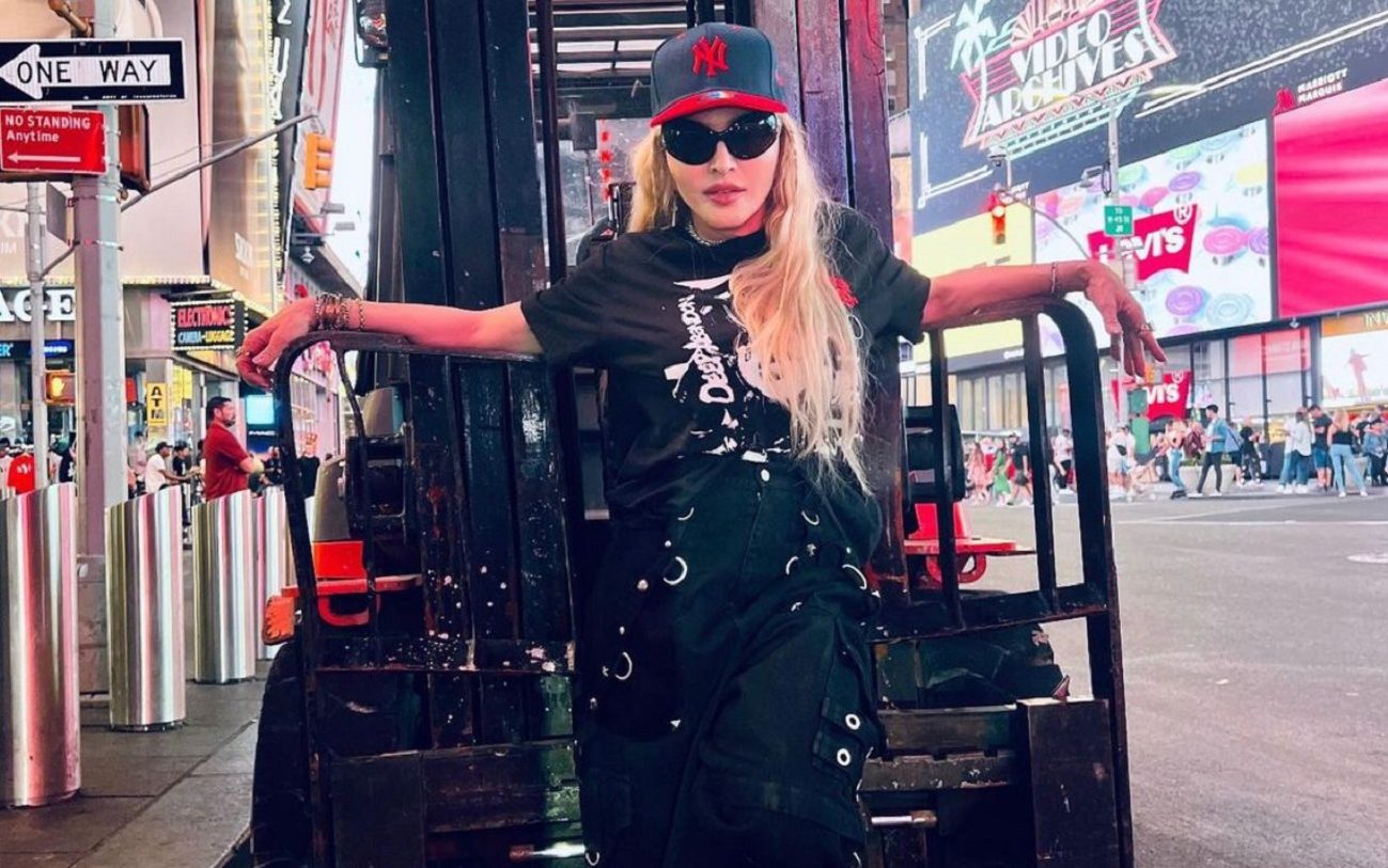 Madonna posa para foto recente em Nova York